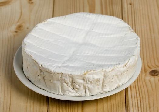 Brie-cheese-with-a-bloomy-rind