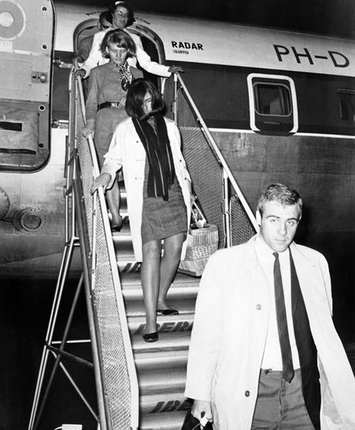 A 20th-century-picture-passenger-deboarding-a-plane