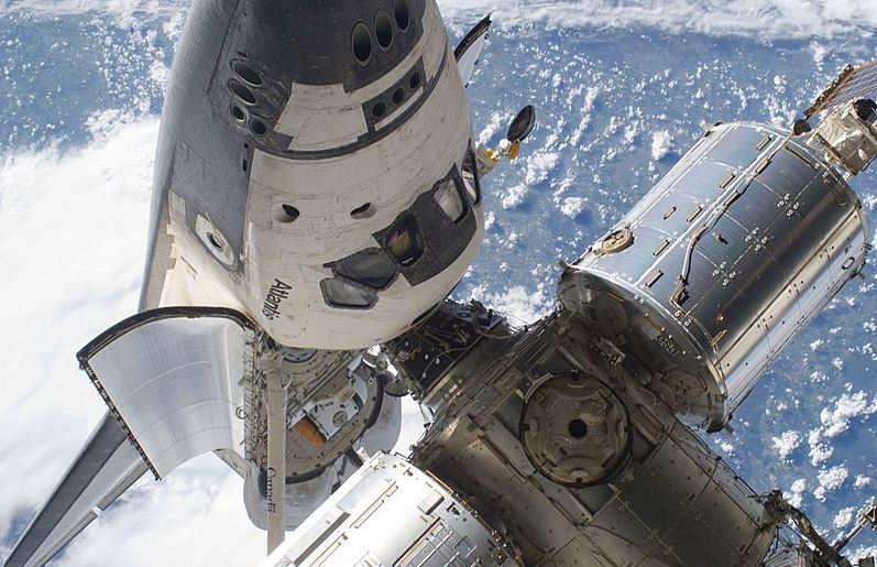 Space shuttle Atlantis STS-132 at ISS