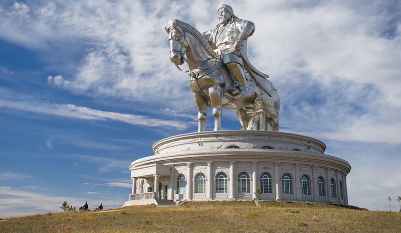 a statue of Kublai Khan at the Government Palace