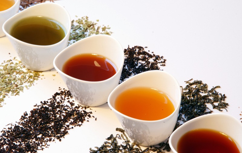 different types of tea in cups