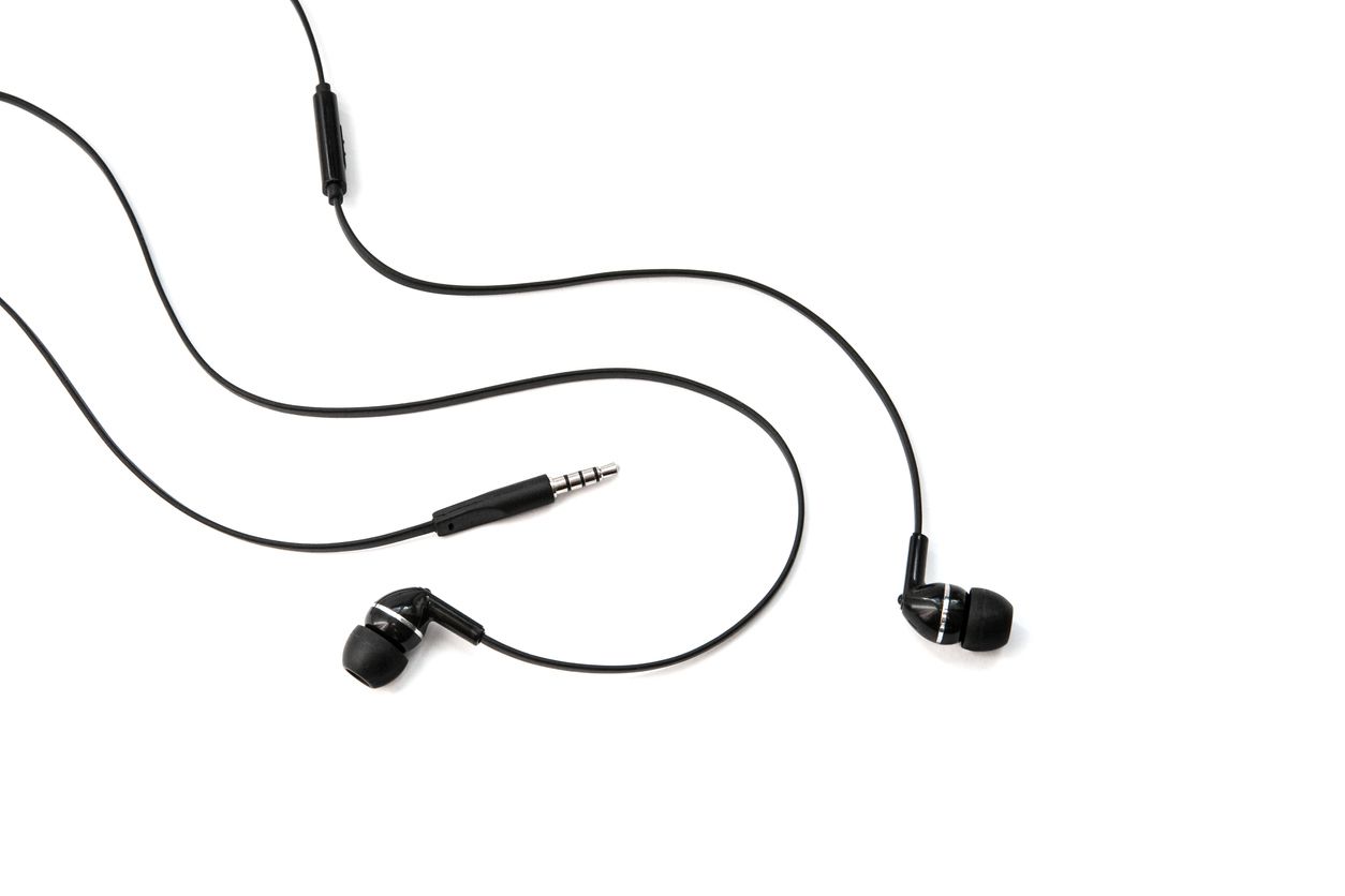 wired earbuds