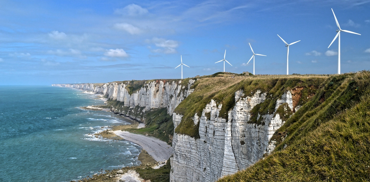Alabaster cliffs. Normandy, France