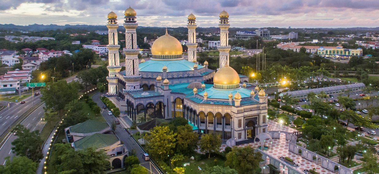 Aerial view of mosque Jame' Asr Hassanil Bokliah at Brunei Darussalam
