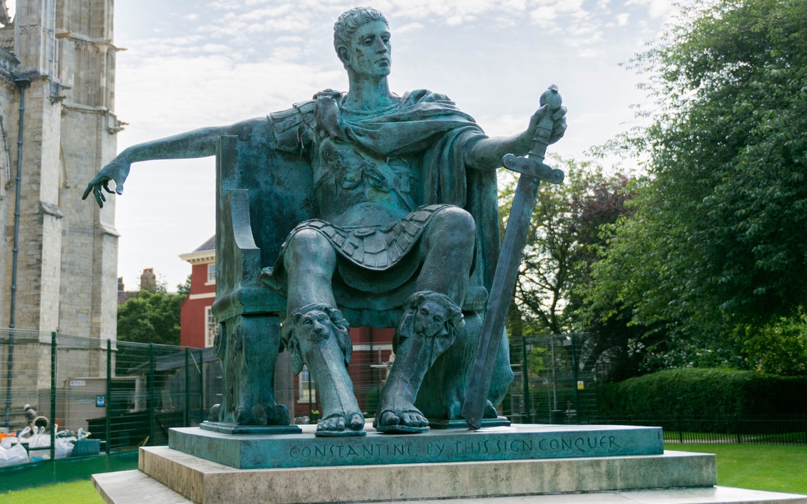 statue of emperor Constantine