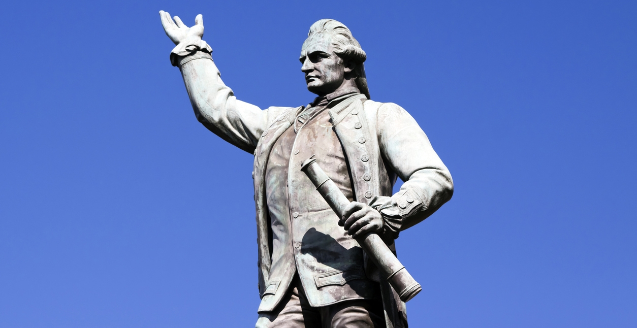 statue of Captain James Cook