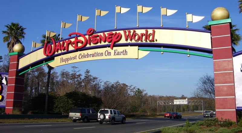 the entrance of Walt Disney World Resort