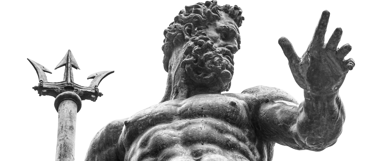 a statue of Neptune