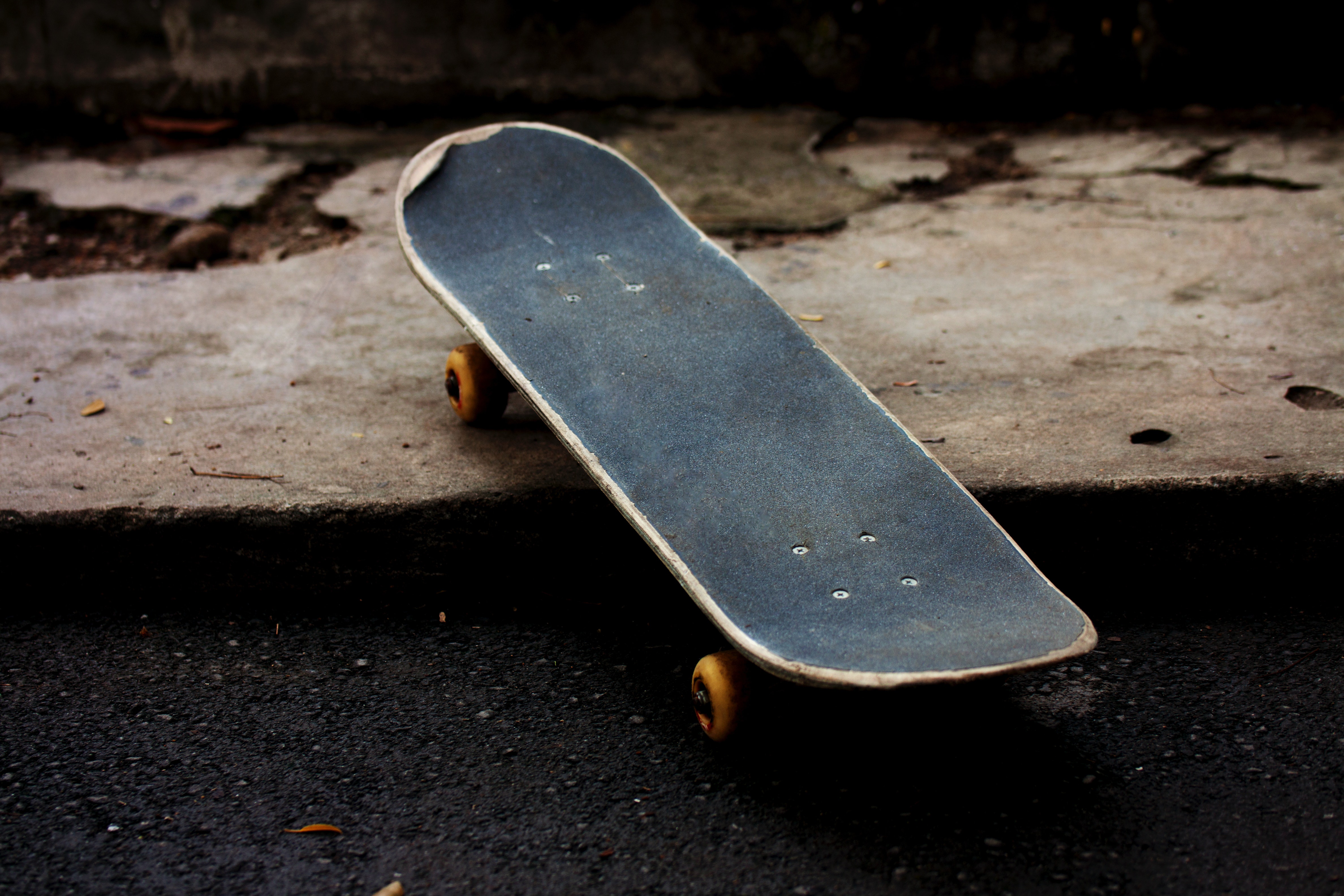 skateboard with clay wheels
