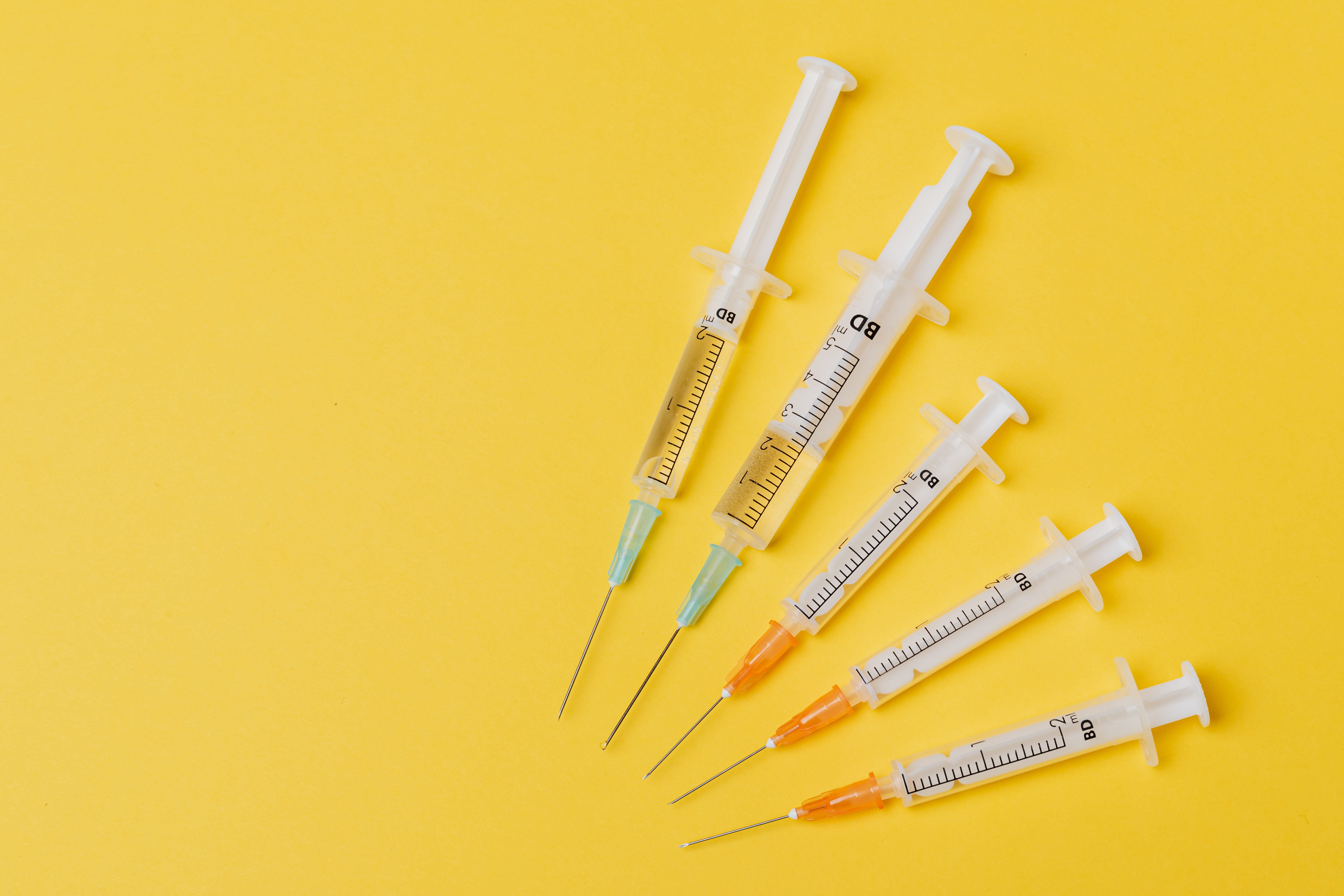 syringes that contain vaccines