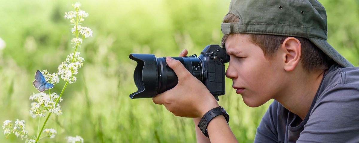 Young wildlife photographer