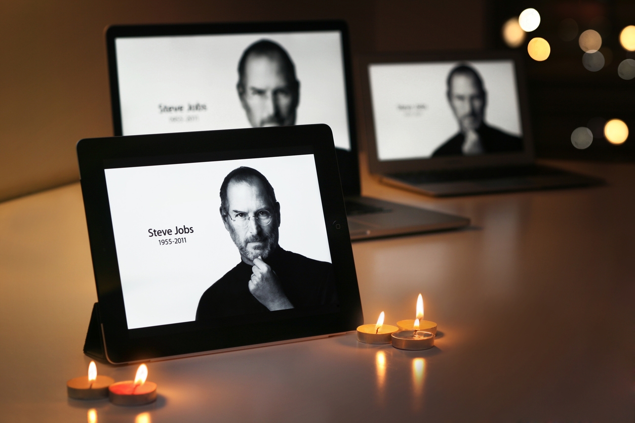 iPads with Steve Jobs on display